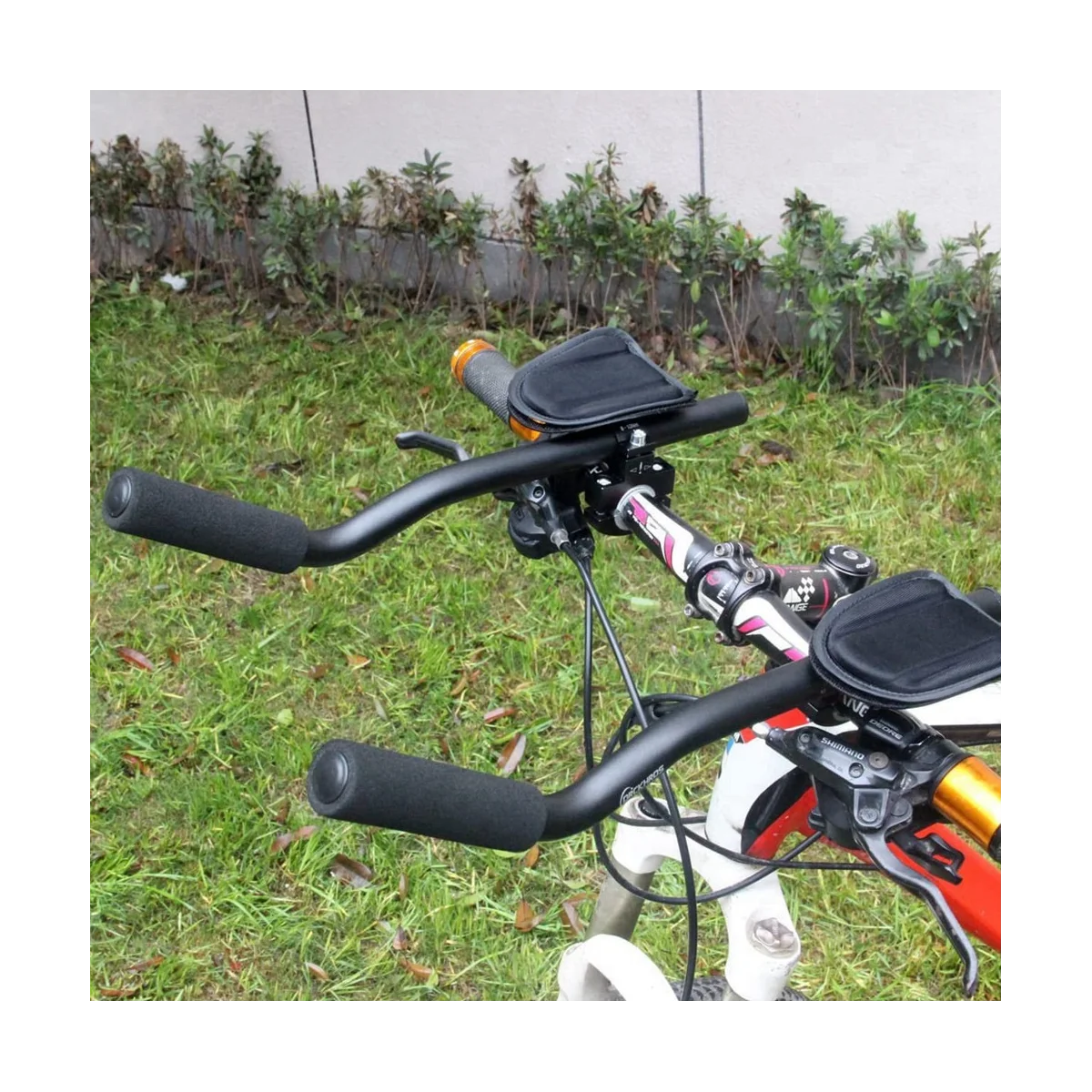 Adjustable bike aero bar extension for multiple riding positions
