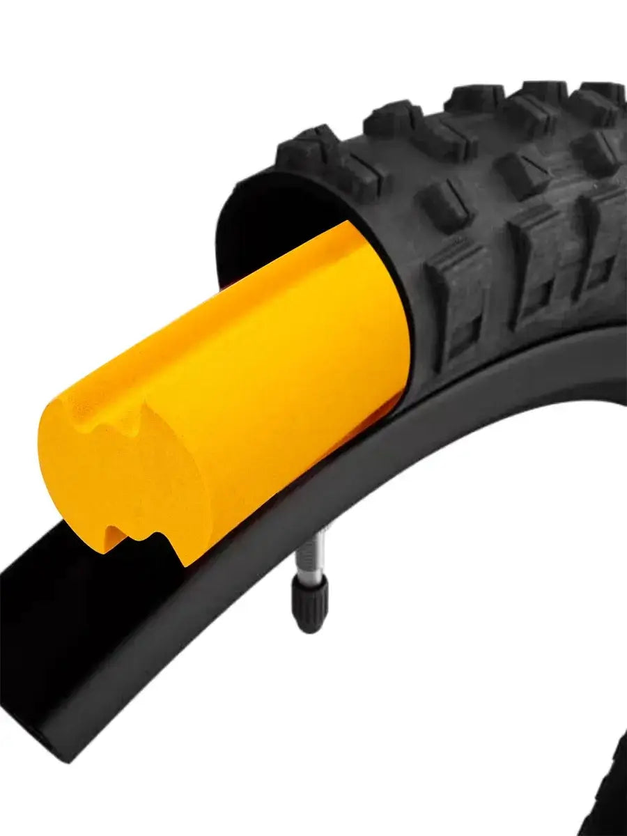 Bicycle tire insert for puncture protection