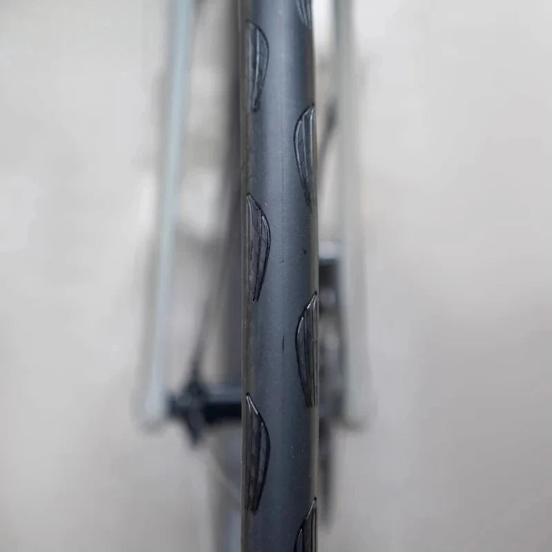 Continental Grand Prix 700x28C TLR Road Tire