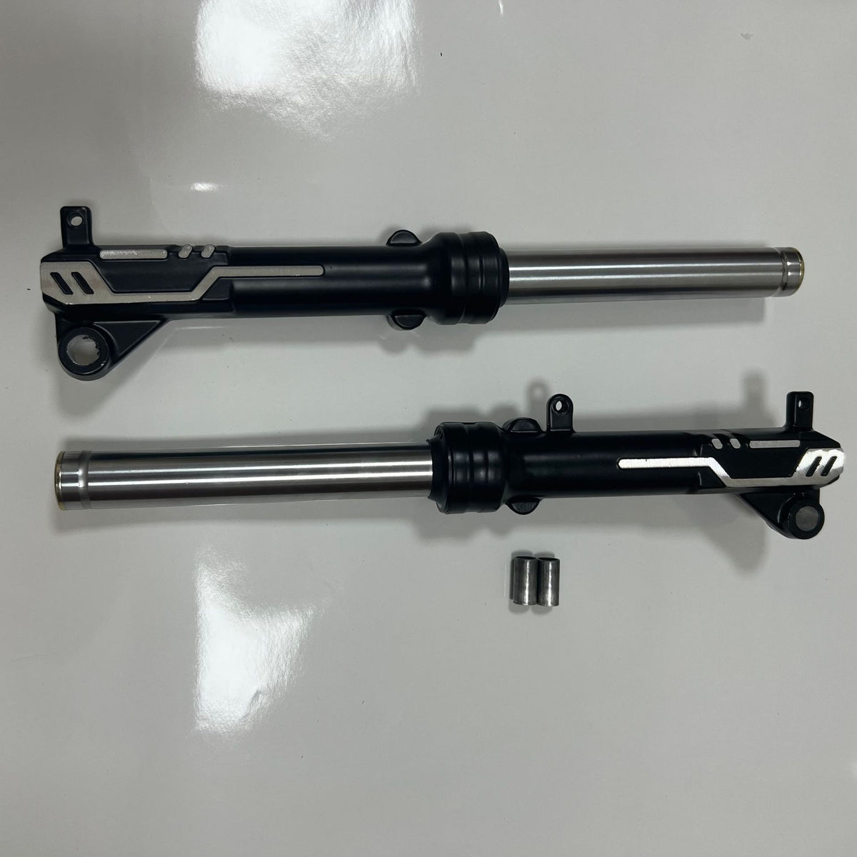 Dual-Mount Front Shock Absorber with Drum Brake Support