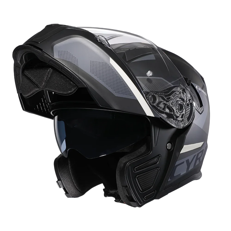 Dual visor helmet for clear vision