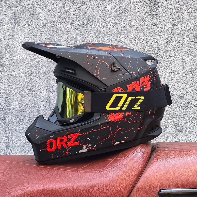 Durable ABS motorcycle helmet with strong impact resistance