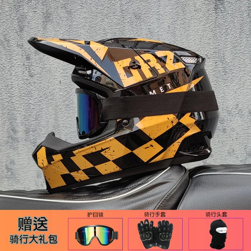 Durable motorcycle helmet for long highway rides