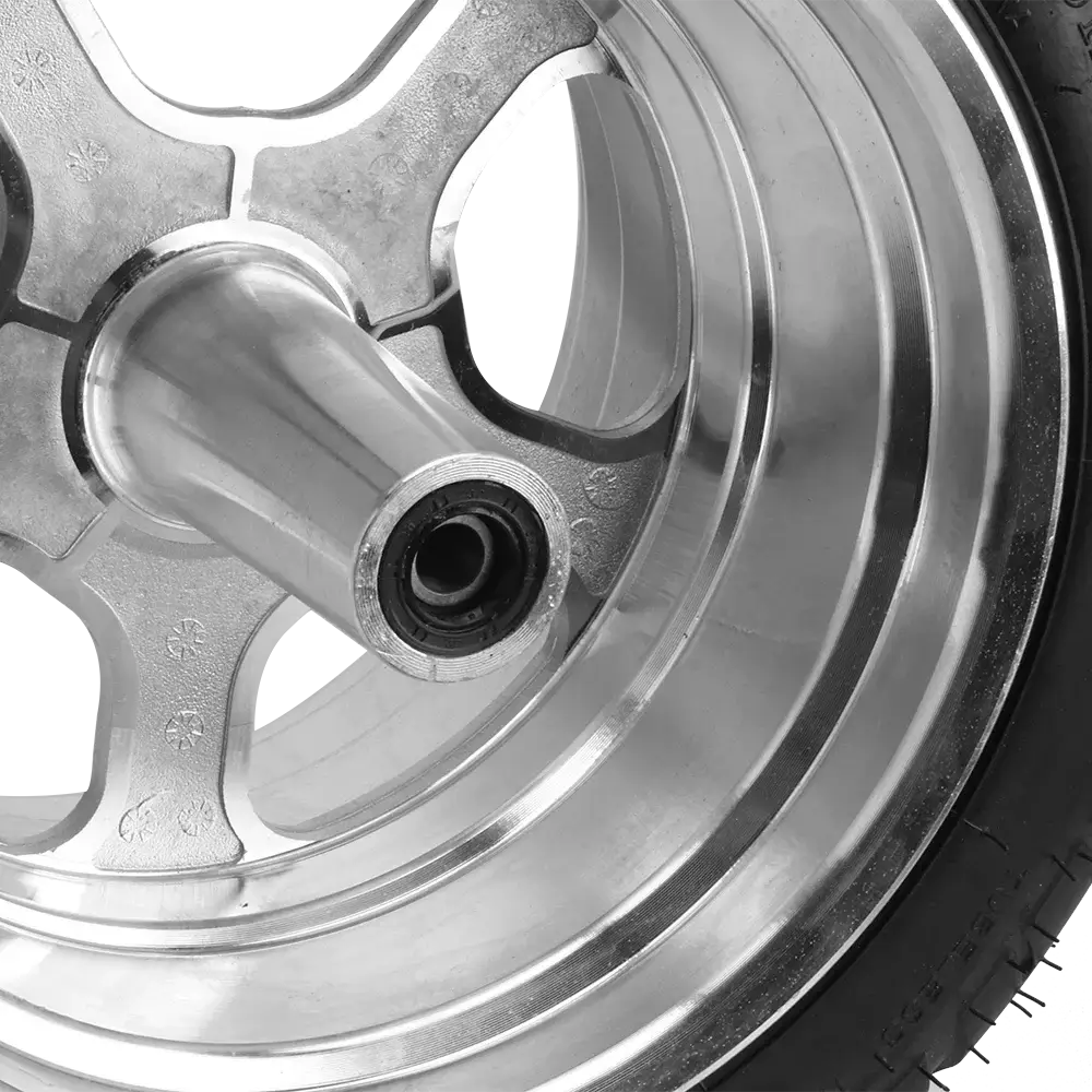 Durable rubber tubeless tire for electric vehicles
