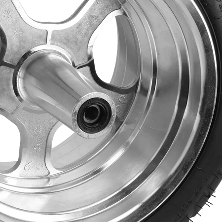 Durable rubber tubeless tire for electric vehicles