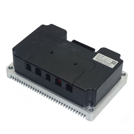 Electric vehicle controller with 680A peak current for high performance