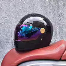 Full face protection helmet for men and women riders