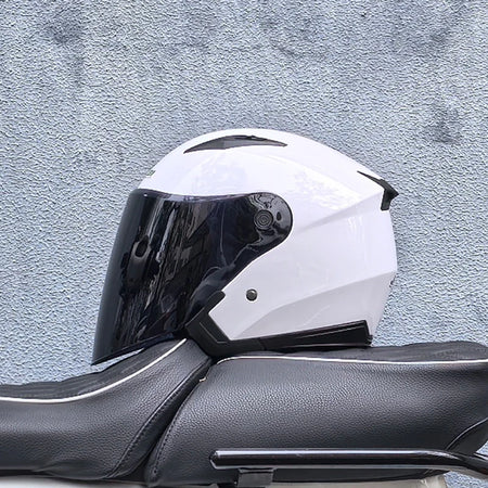   Four Seasons Motorcycle Helmet with Double Lens