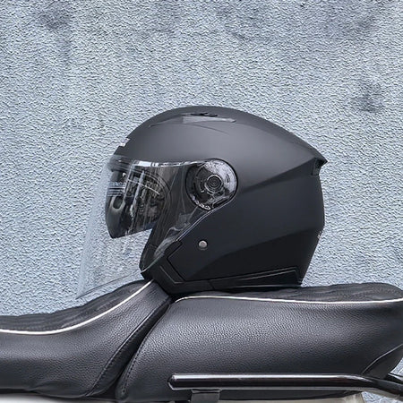   Four Seasons Motorcycle Helmet with Double Lens