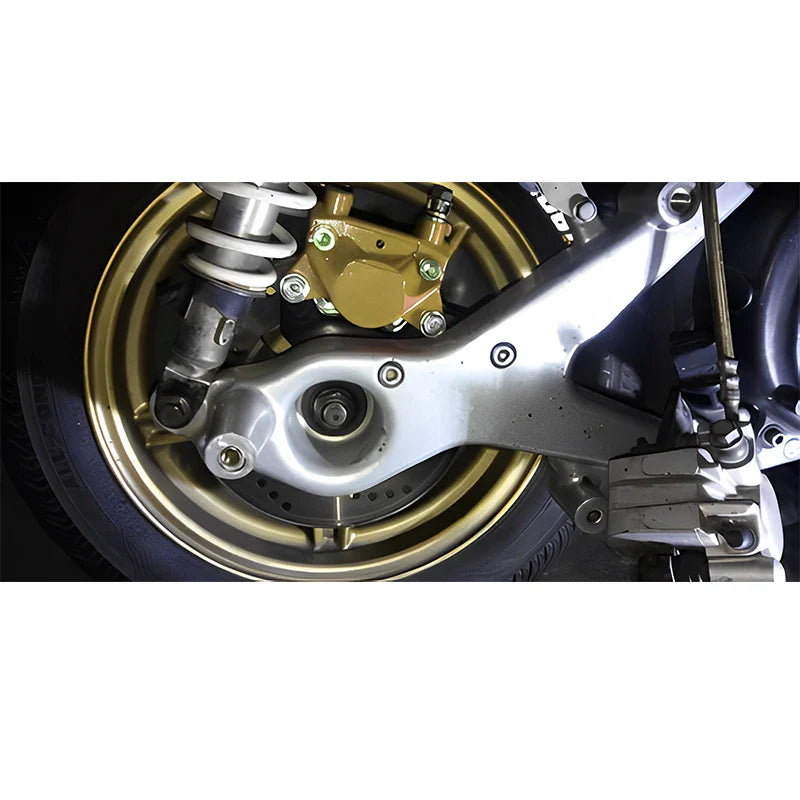 Hydraulic front brake master cylinder for ATV and scooter