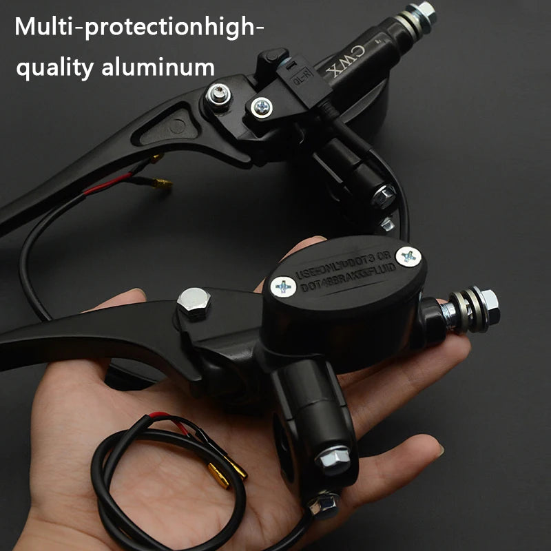 Hydraulic motorcycle brake lever with strong stopping power