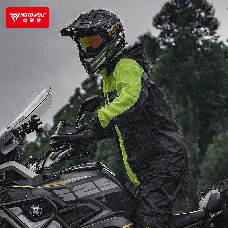 Lightweight and packable high-visibility rain gear for motorcycling
