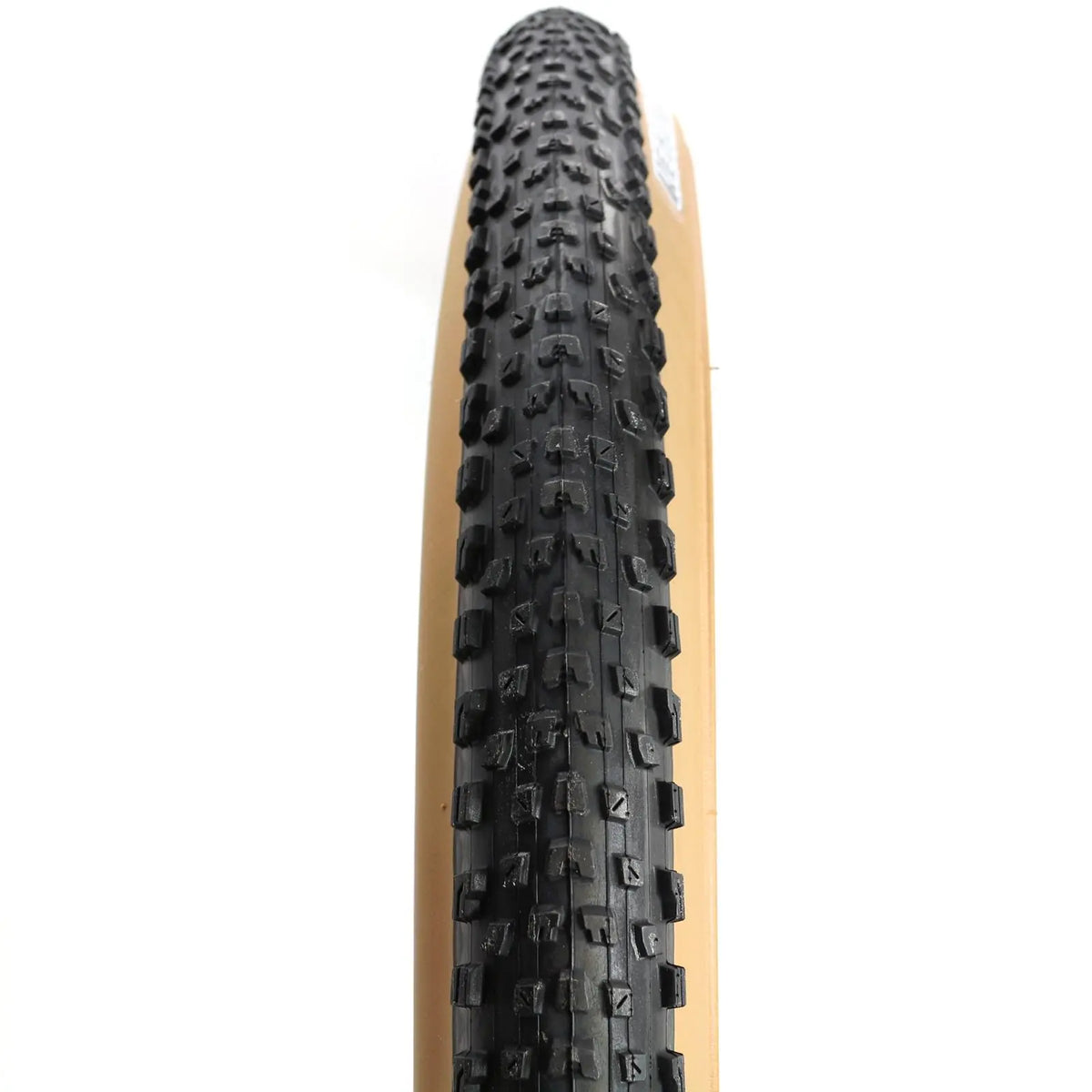 Maxxis Rekon Race fast-rolling cross country MTB tire tread pattern