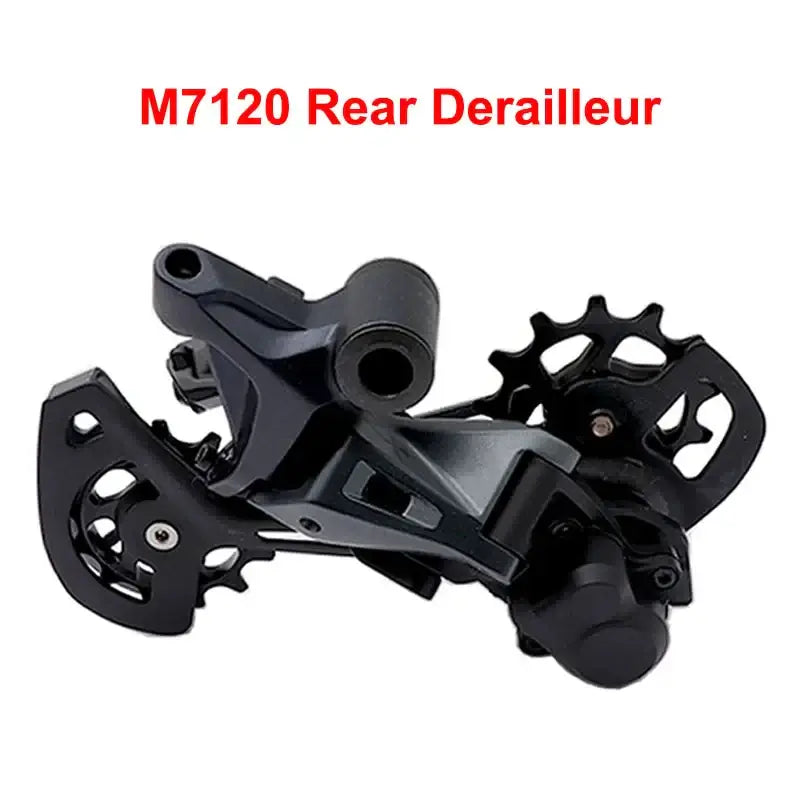 Precision gear shifting bicycle rear derailleur