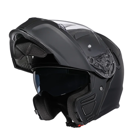 Protective racing helmet for bikers