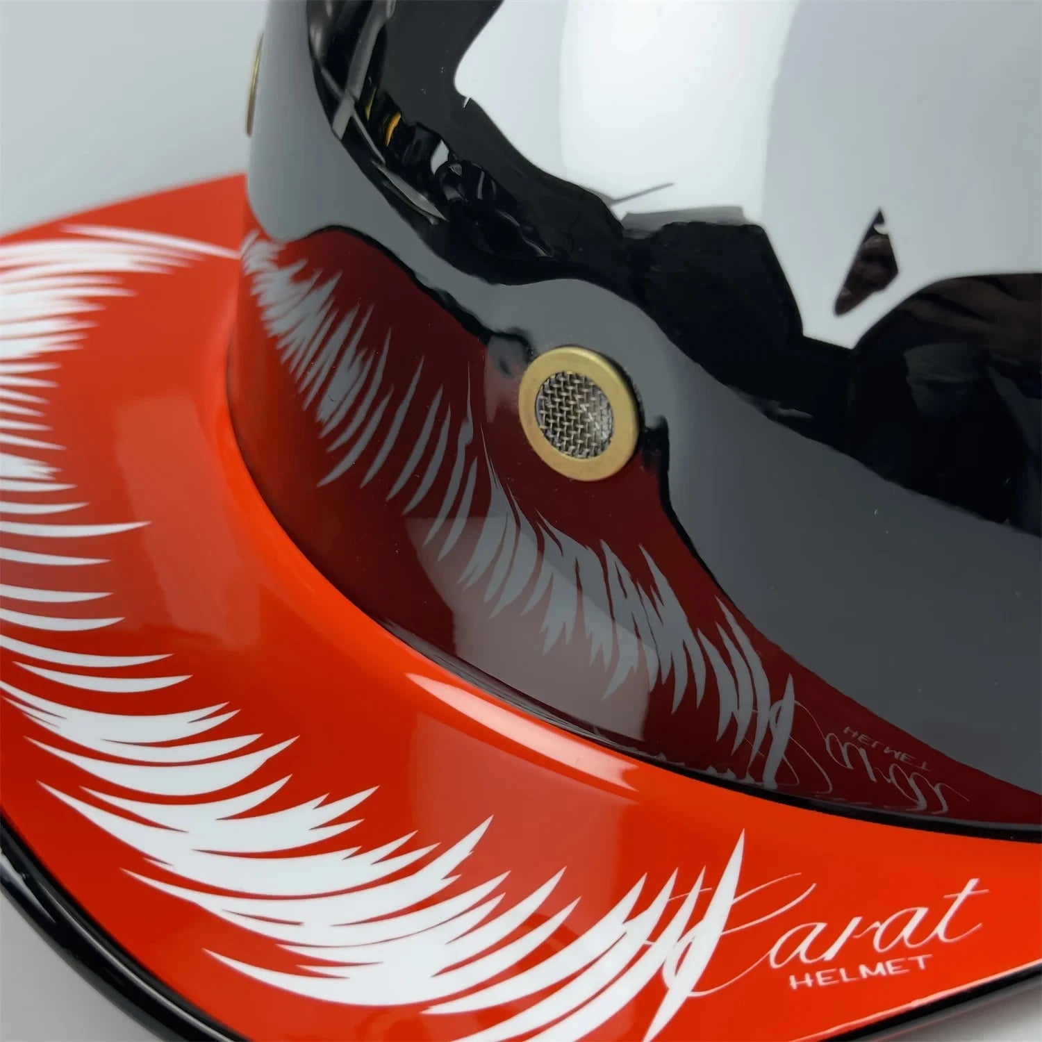 Retro style motorcycle helmet for men and women