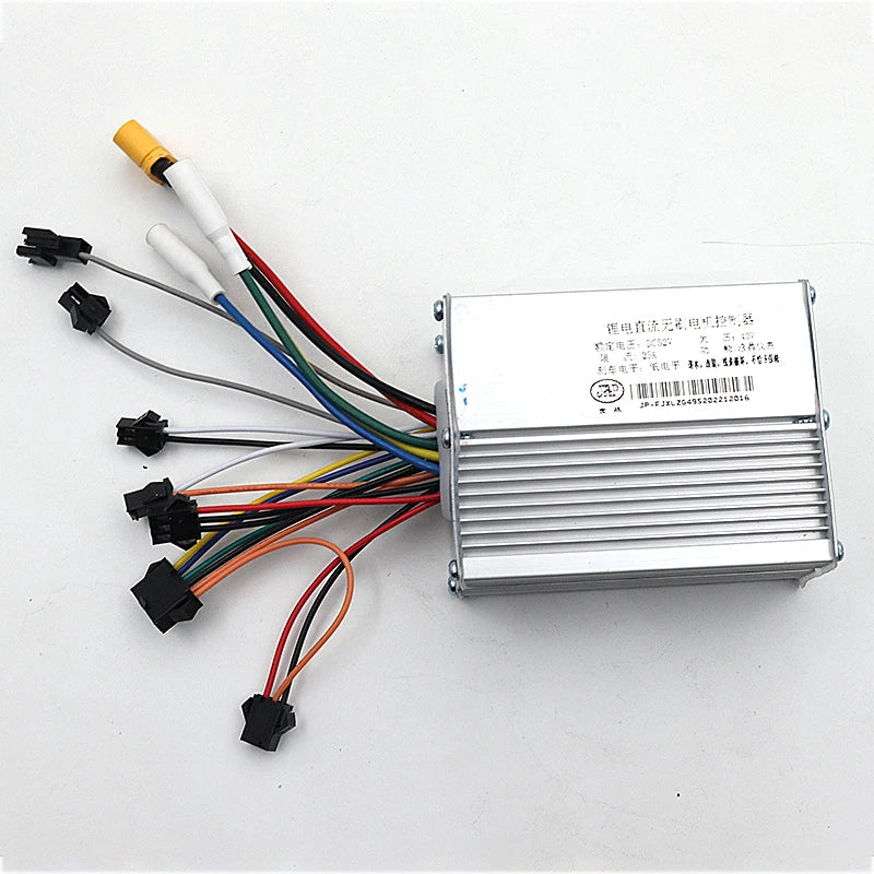 Electric Scooter LCD Meter 36/48/52/60V Universal Code Meter Color Screen Blue Screen Accelerator Suitable for JP Controller