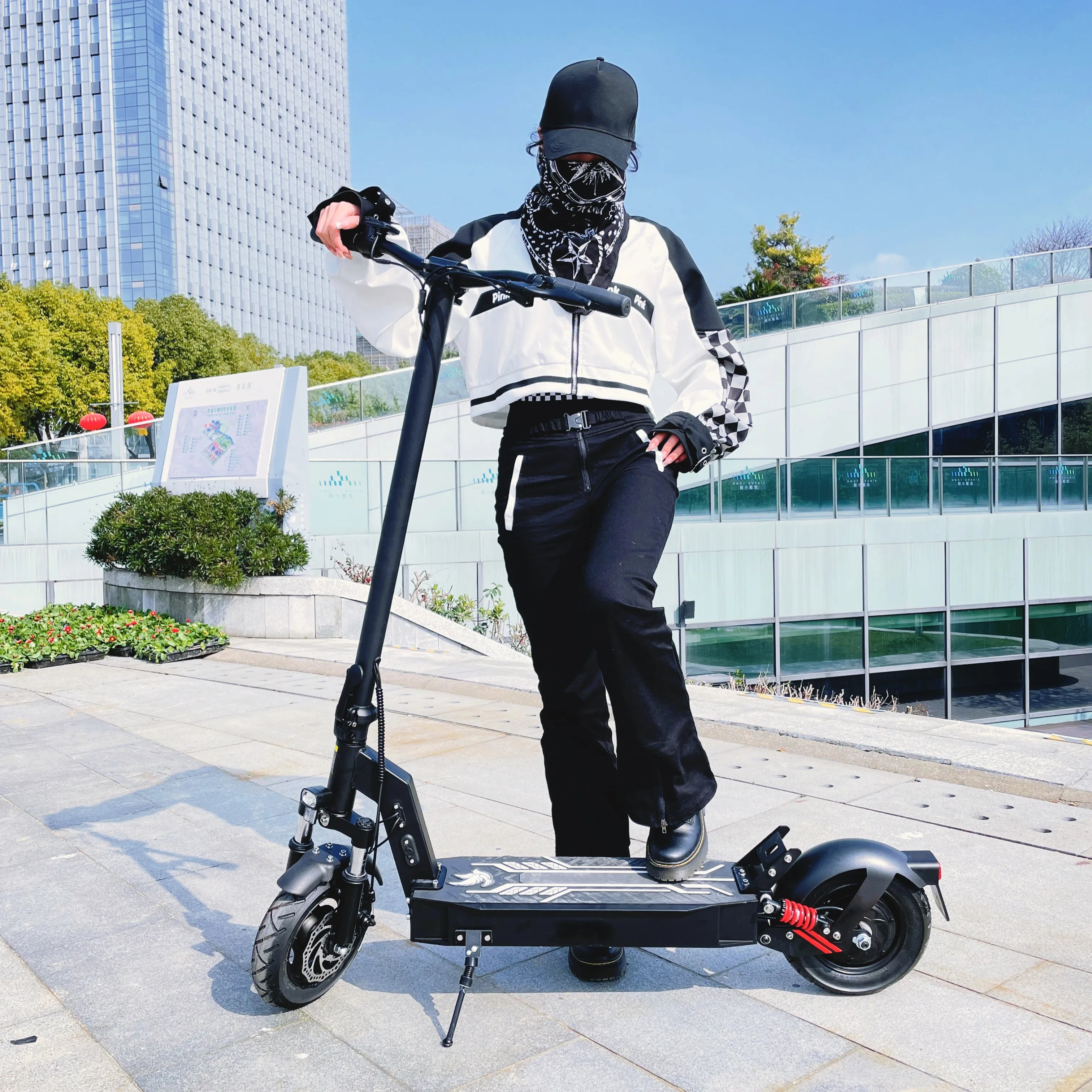   DT08 Electric Scooter – 500W Motor, 48V Battery, Foldable Design for Adults