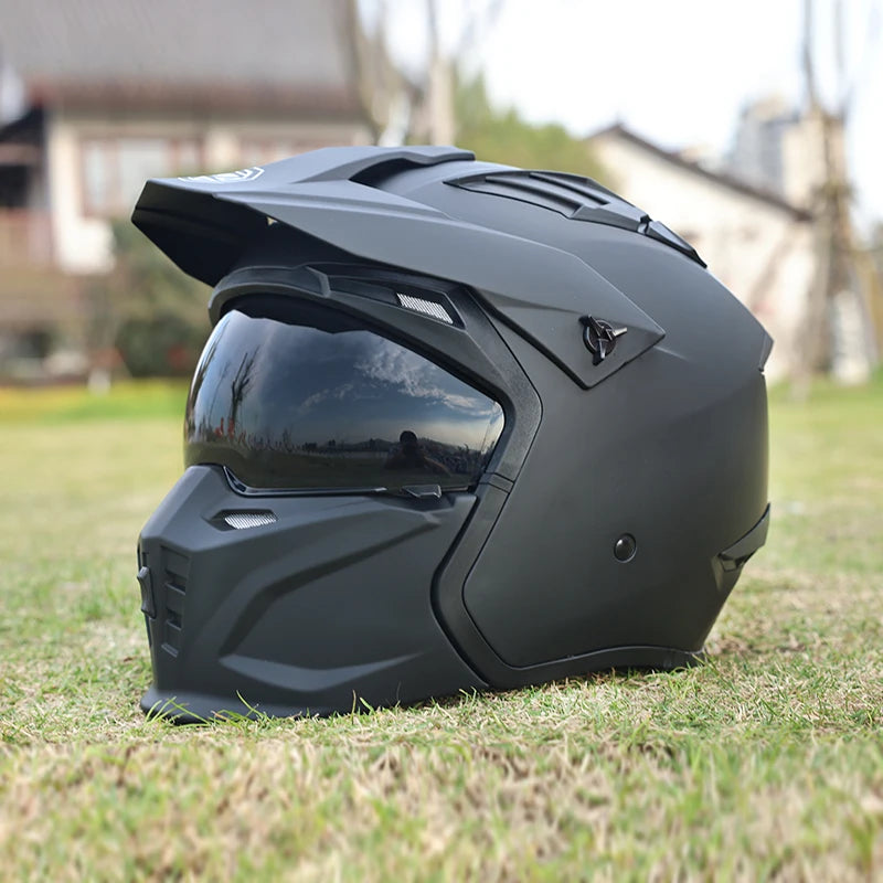 Motorcycle Helmet Men's and Women's Retro Street Fighter Combination Helmet Full Helmet Detachable Half Helmet