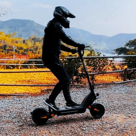   DriveTron DT06 Dual Motor Off-Road Electric Scooter 2000W 60V 23.4Ah Battery