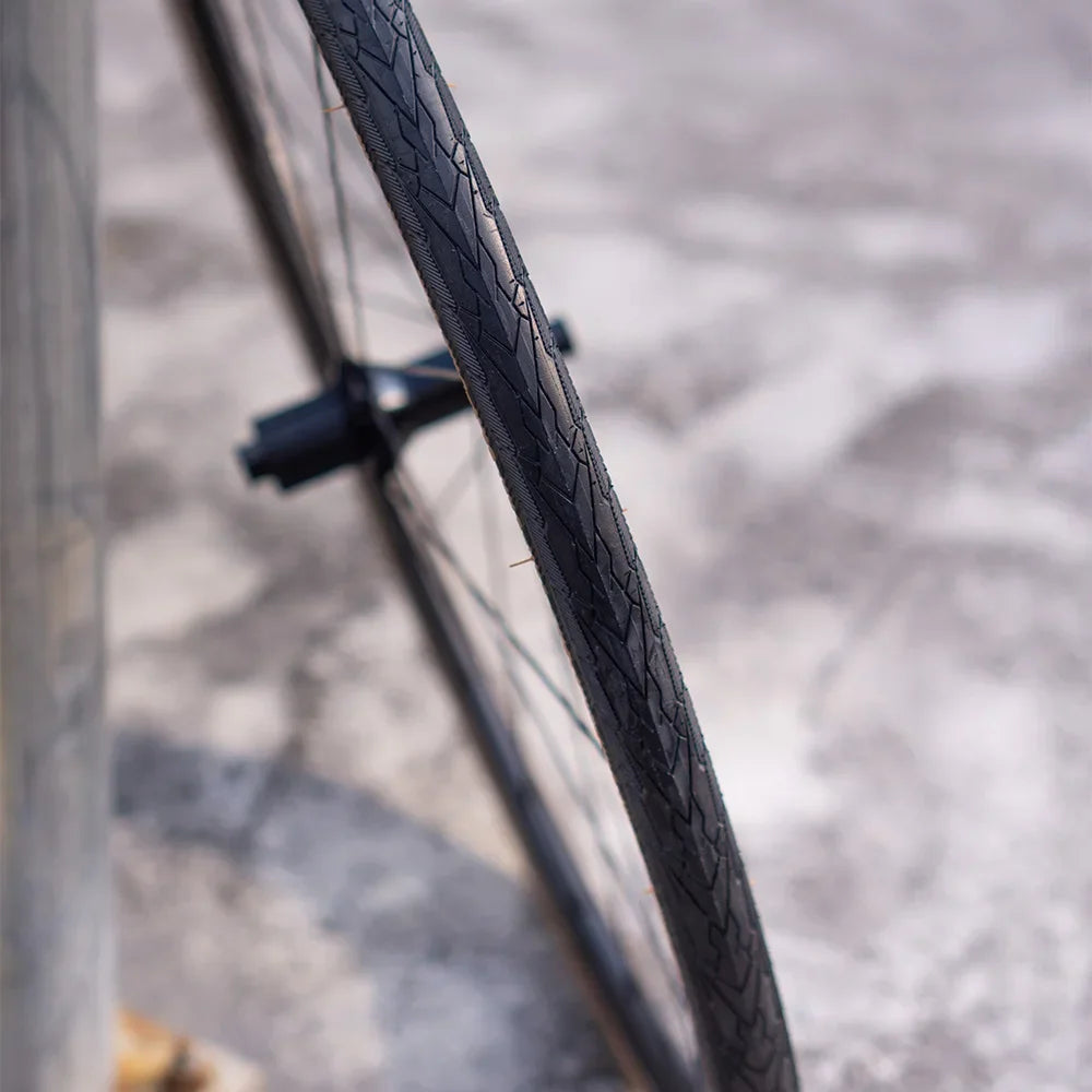 ZTTO Road Bike Tires 700C High Performance Durable Foldable Tires with 60TPI Puncture Resistant 700C 23-25C 25-28c Inner Tubes