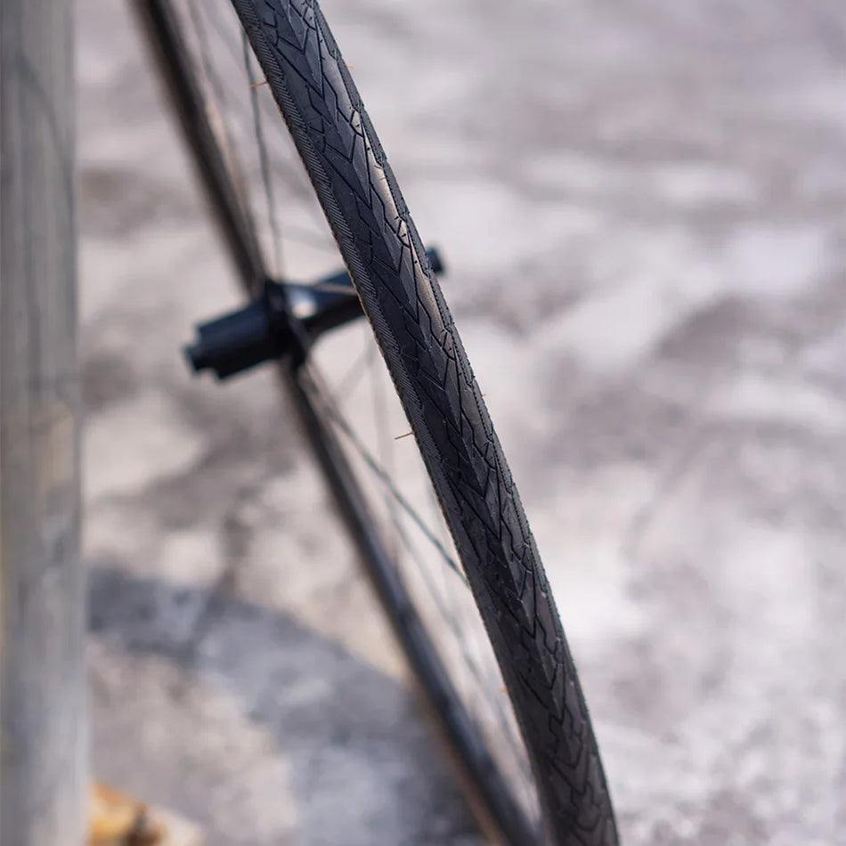 ZTTO Road Bike Tires 700C High Performance Durable Foldable Tires with 60TPI Puncture Resistant 700C 23-25C 25-28c Inner Tubes
