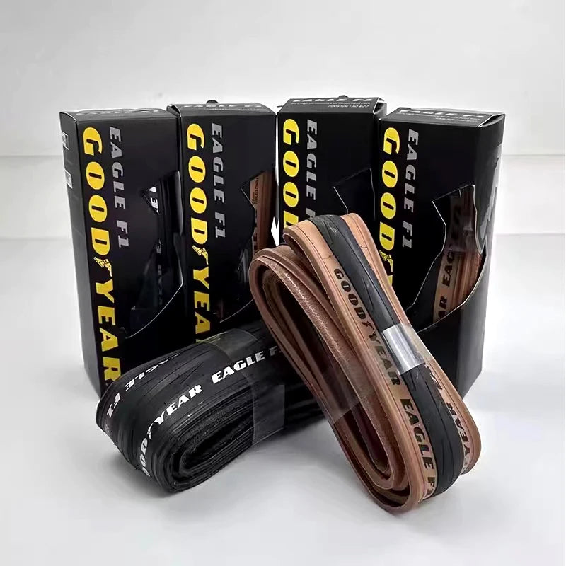 Tubeless and tube compatible road bike tire