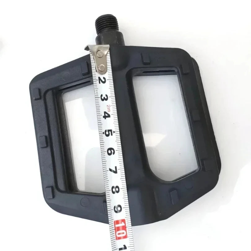 Ultralight bike pedals designed for smooth riding