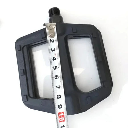 Ultralight bike pedals designed for smooth riding