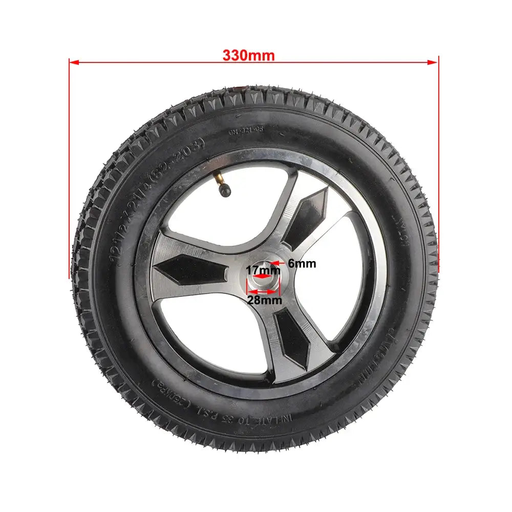 Wheel hub and tire for smooth rotation