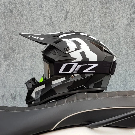 full coverage dirt bike helmet