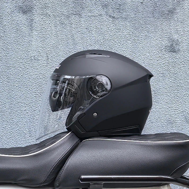 Four Seasons Motorcycle Helmet with Double Lens